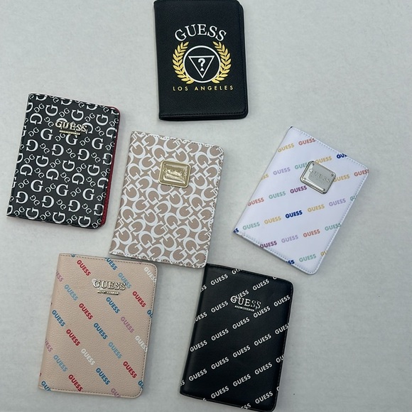 New GUESS Passport case wallet - Picture 1 of 10
